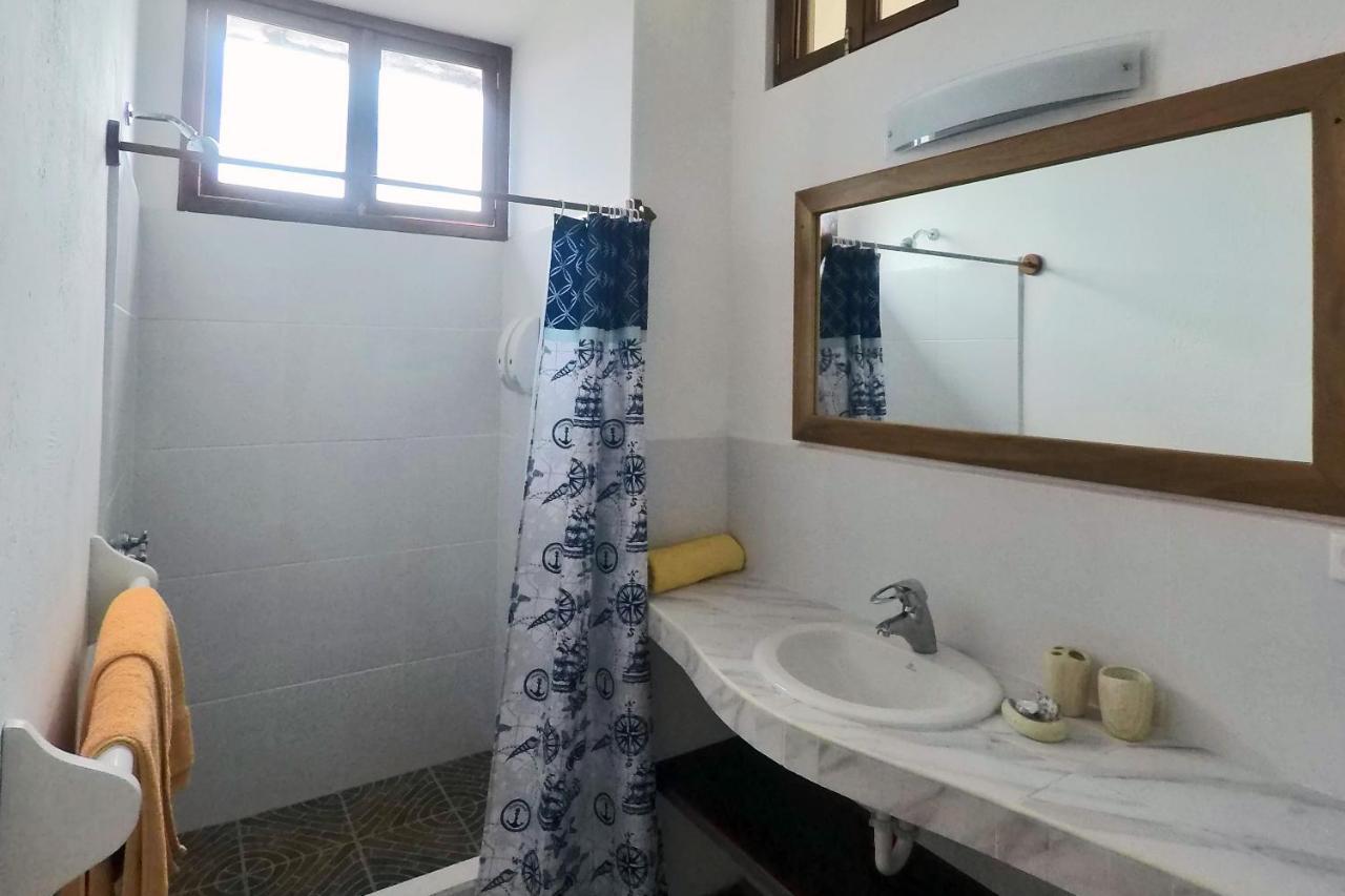 The Galeodan Suites Puerto Baquerizo Moreno Εξωτερικό φωτογραφία
