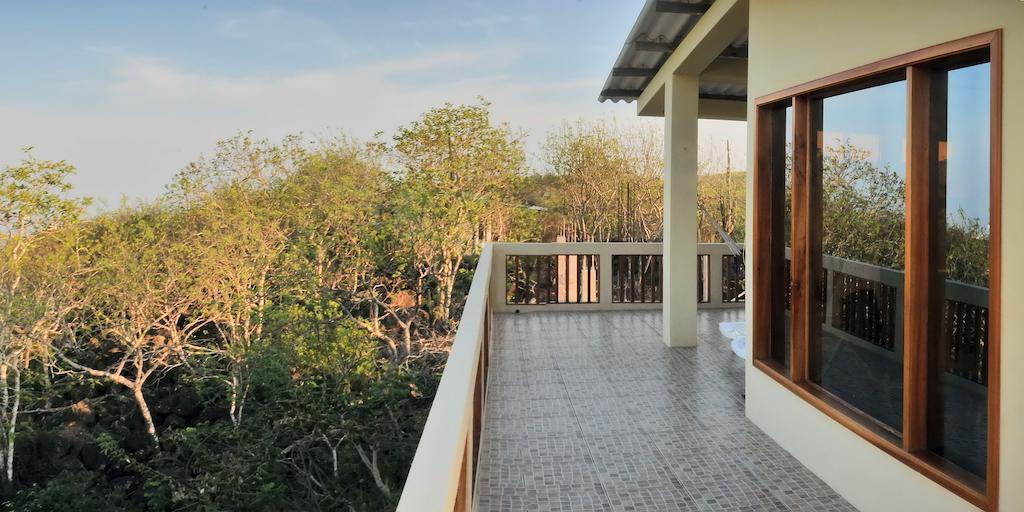 The Galeodan Suites Puerto Baquerizo Moreno Δωμάτιο φωτογραφία
